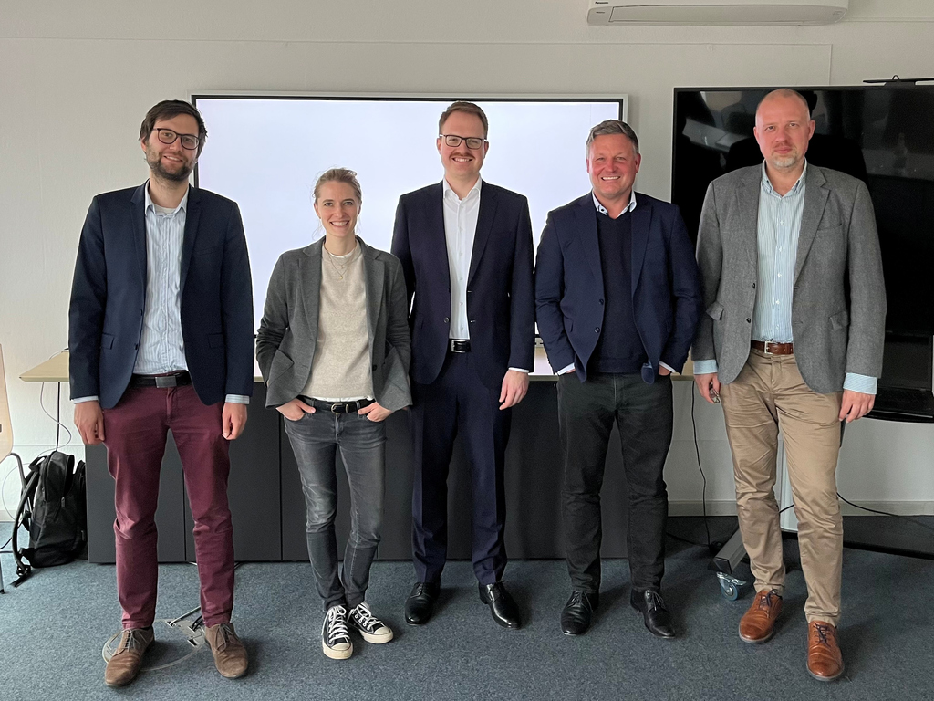 Successful PhD defense by Moritz Langner 